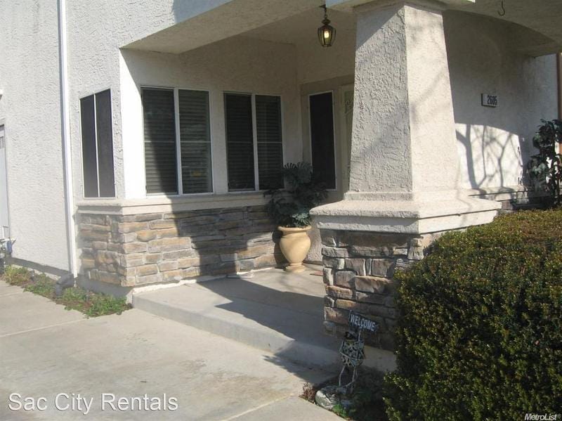 2605 Dinwiddie Way for Sale