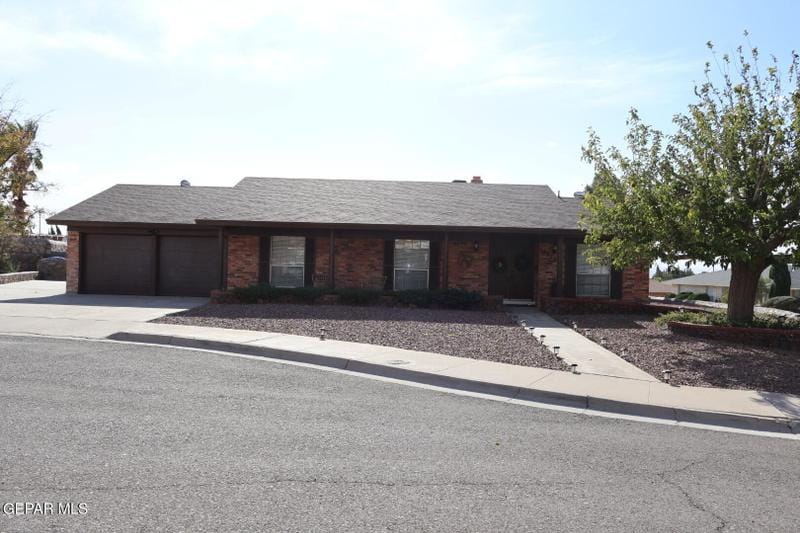 10829 Vista Lomas Drive, El Paso, TX 79935 for Sale