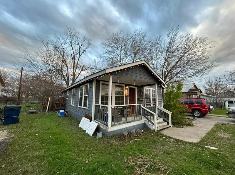 405 Neill St, Thrall, TX 76578 - MLS 6388778 for Sale