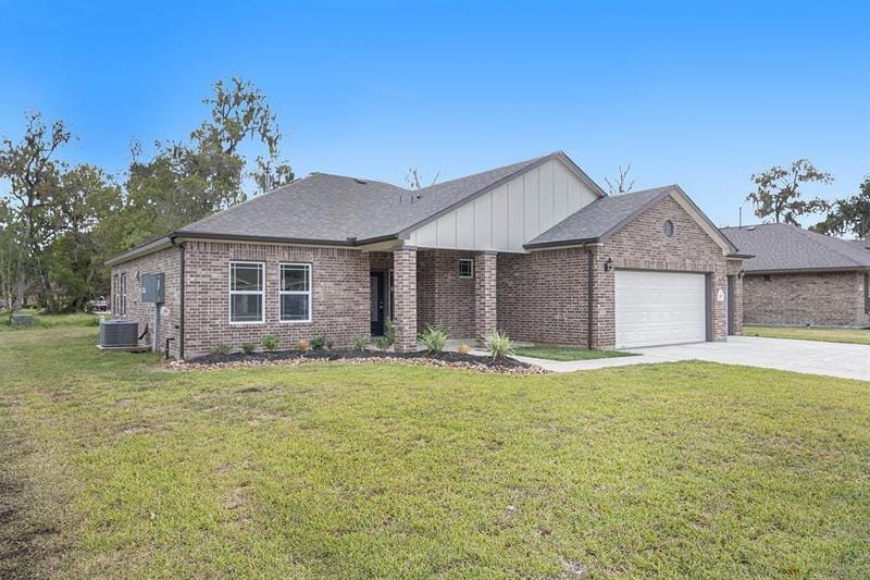 257 Inwood Dr, West Columbia, TX 77486 for Sale