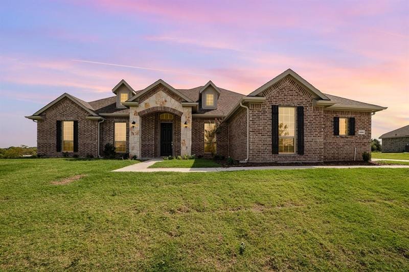690 Serenity Ln, Red Oak, TX 75154 for Sale