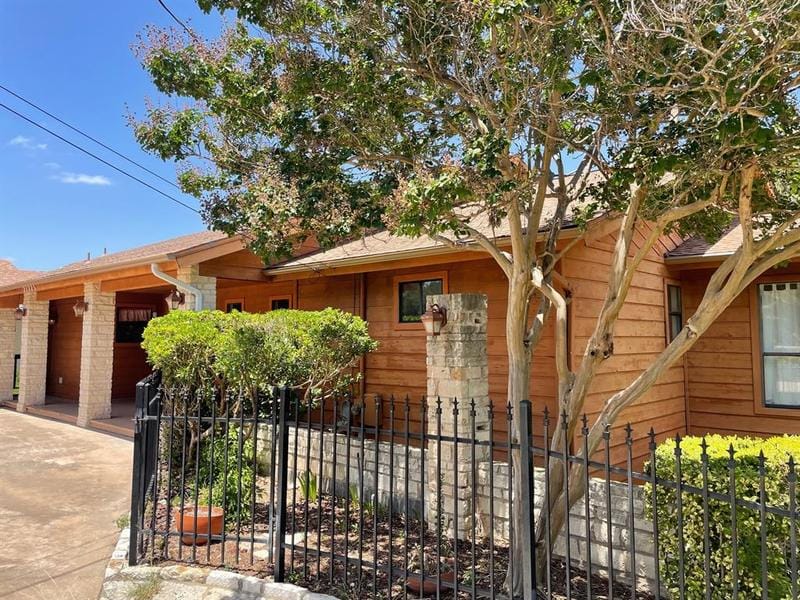 21223 Oak Dale Dr, Lago Vista, TX 78645 for Sale