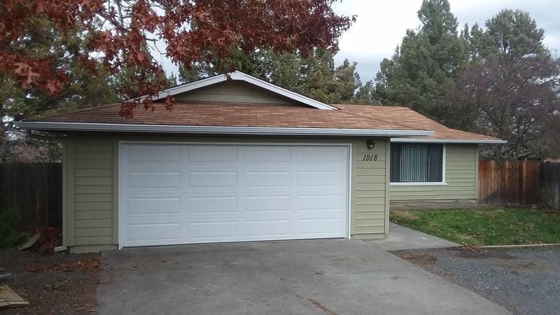 For rent 6 blocks from St. Charles Hospital  1918 Ne Diablo Way for Sale