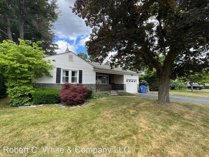 157 Lyness St for Sale