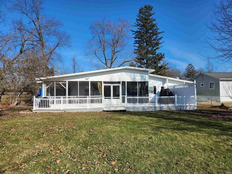 12405 N Kings Dr. Syracuse, IN 46567  623852544 for Sale