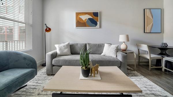 Rent The Nicholas #411 in Columbus, OH - Landing