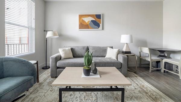 Rent The Nicholas #511 in Columbus, OH - Landing