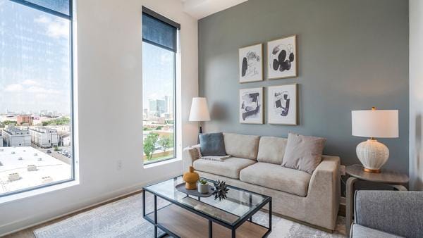 Rent Forth at Navigation #853 in Houston, TX - Landing