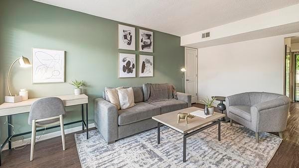 Rent The Retreat at Mountain Brook #1601 in Birmingham, AL - Landing