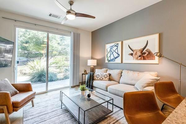 Rent Bell South Lamar #B247 in Austin, TX - Landing