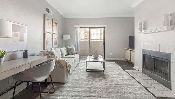 Rent Helix Apartments #1042 in Las Vegas, NV - Landing