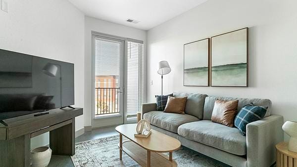 Rent Sphere #2-422 in Richmond, VA - Landing