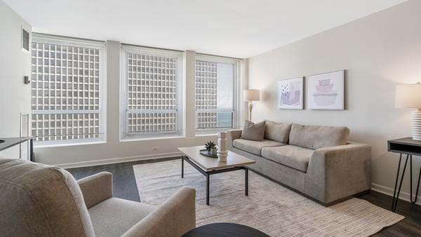 Rent Regents Park #S1906 in Chicago, IL - Landing