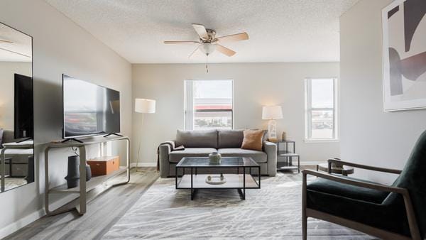 Rent The Enclave at Paradise Valley #1013 in Phoenix, AZ - Landing