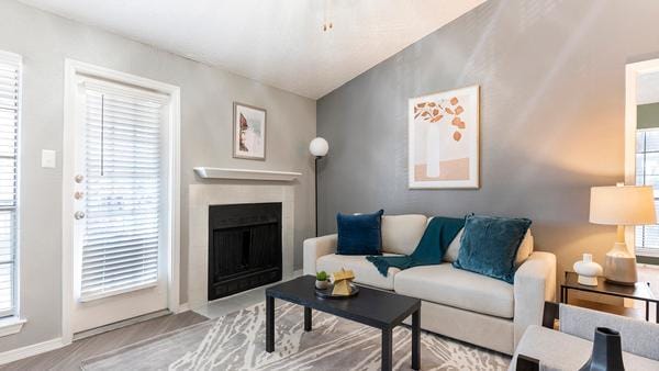 Rent Arbors on Oakmont #521 in Fort Worth, TX - Landing