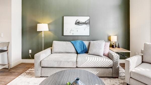 Rent Bell Knox District #611 in Dallas, TX - Landing