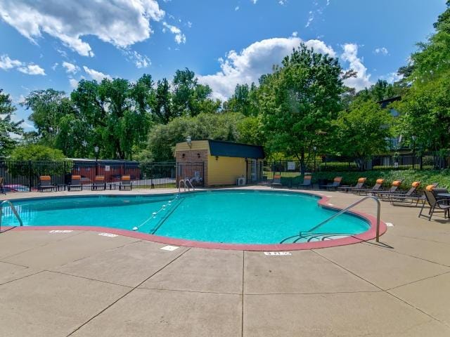 Outstanding 2BD 2BA $1129 Per Month for Rent