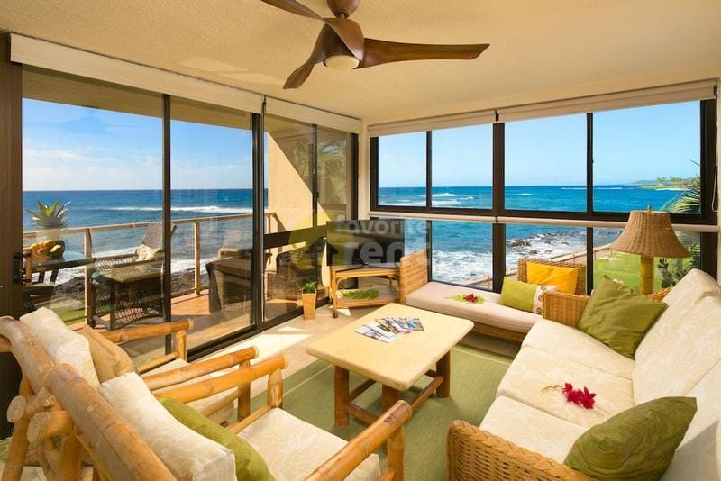 2 bedrooms oceanfront corner unit condo Poipu Koloa for Rent