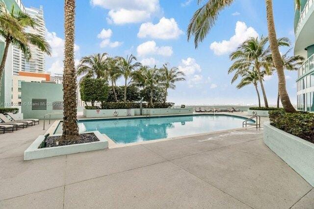 0 Bedroom 1 Bath In Miami FL 33132 for Rent