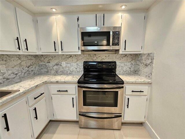 1 Bedroom 1.5 Bath In Miami FL 33179 for Rent