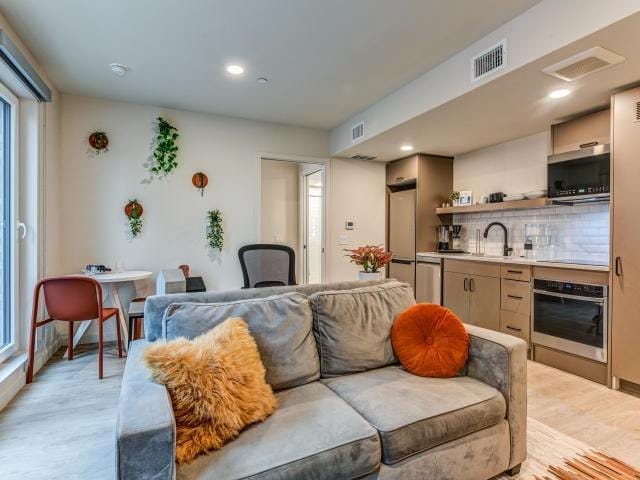 2 BD 2 BA Available $2390/month for Rent