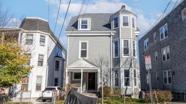 2 Bedroom 1 Bath In Charlestown MA 02145 for Rent