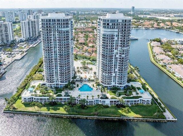 2 bedroom in Aventura FL 33180 for Rent