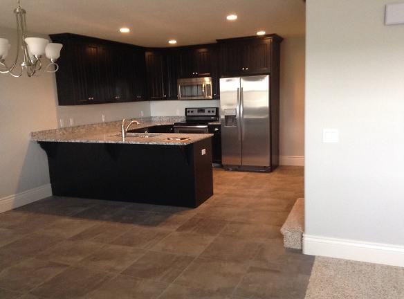 420 Elk Valley Dr - Green River, WY 82935 - Home For Rent