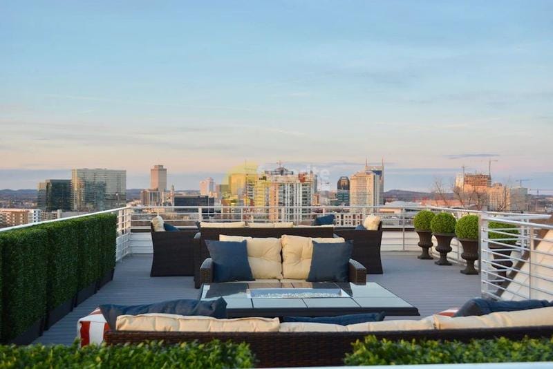 Downtown Panoramic Views! 3 bedroom house plus garage in Edgehill, Nashville for Rent