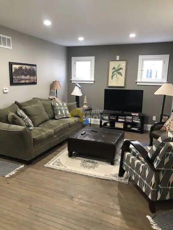 Waterfront 4 bedroom house, Detroit for Rent