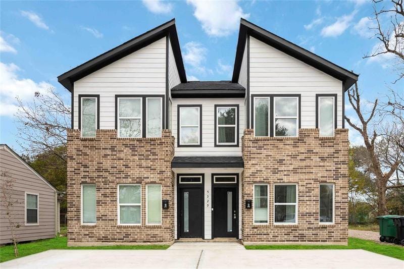 5329 Higgins St B, Houston, TX 77033 for Rent