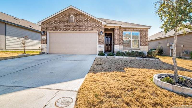 10422 Francisco Way, Converse, TX 78109 for Rent
