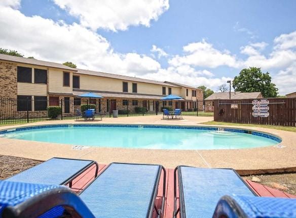 Enclave On Pioneer Apartments - 4614 Pioneer Rd - Balch Springs, TX Apartments for Rent