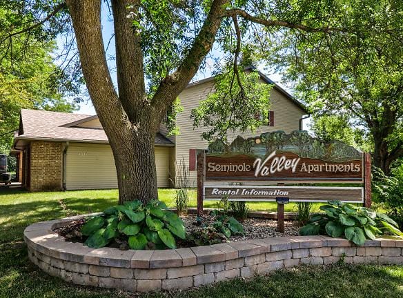 Seminole Valley Apartments - 4391 4395 Crescent Rd - Fitchburg, WI Apartments for Rent
