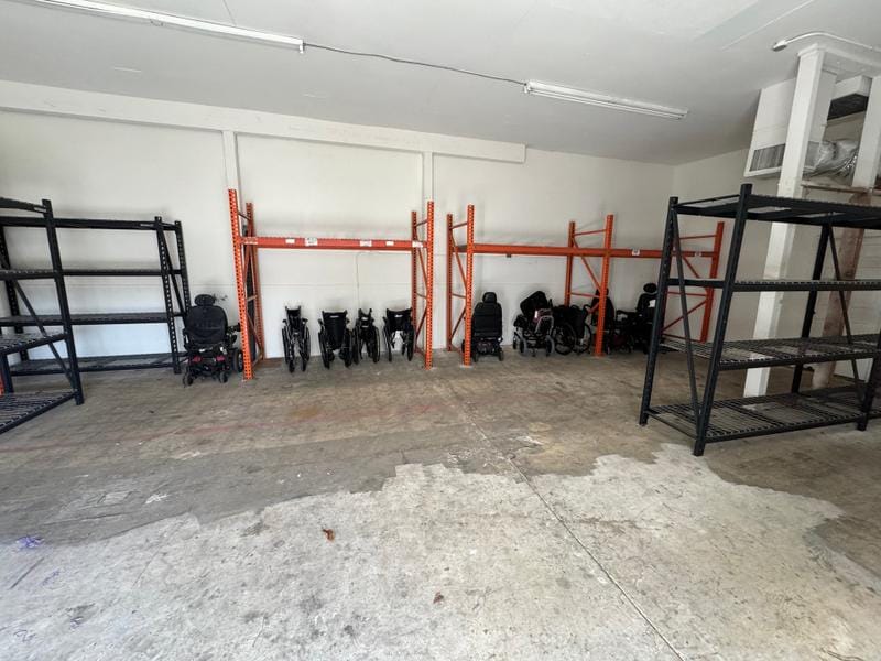 $2500/4077 PICO BLVD. #2-- Large Office Space and Warehouse--Approx 900 SF. for Rent