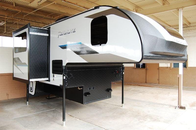 2023 Palomino Real-Lite 1912 18ft for Sale