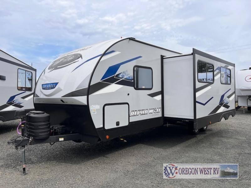 2023 Forest River Cherokee Alpha Wolf 26DBH-L 31ft for Sale