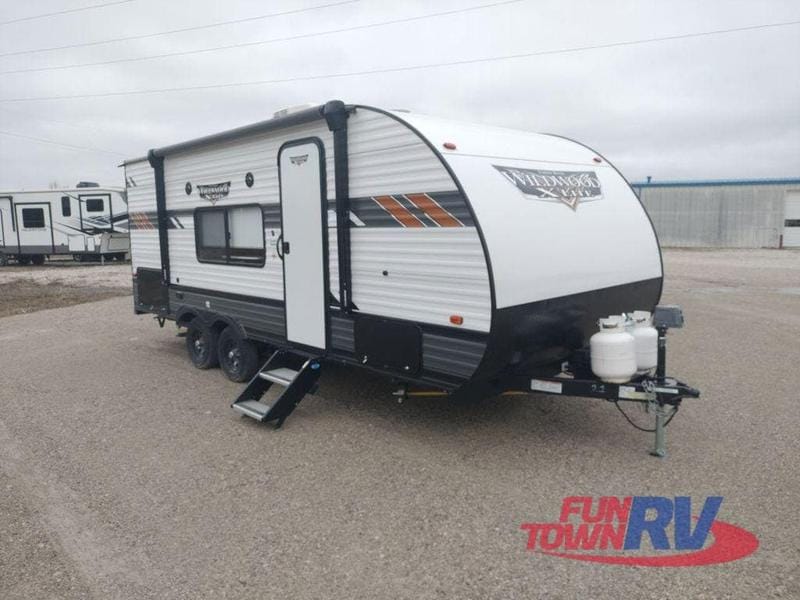 2022 Forest River Wildwood X-Lite 19DBXL for Sale