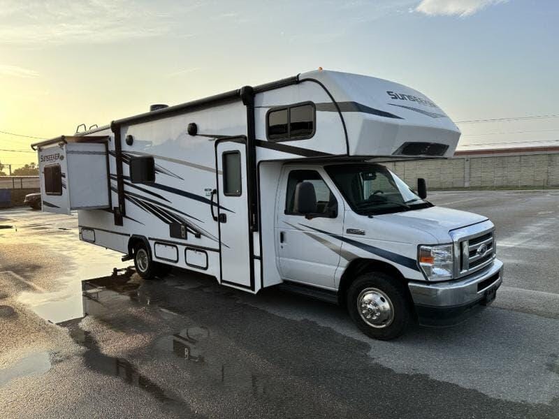 2023 Forest River Sunseeker LE 2550DSLE Ford for Sale