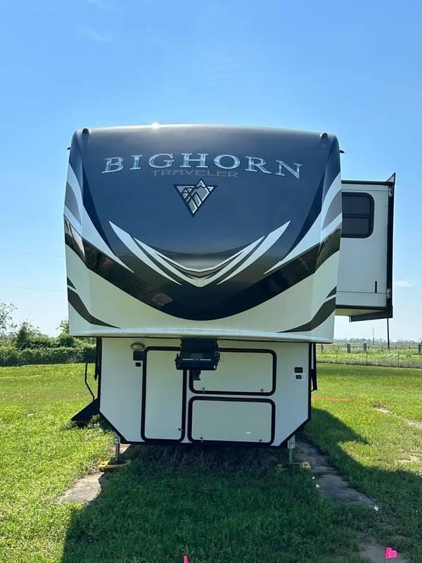 2021 Heartland Bighorn Traveler 32RS 36ft for Sale
