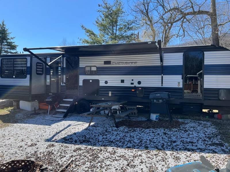 2021 Forest River Cherokee 306MM 40ft for Sale