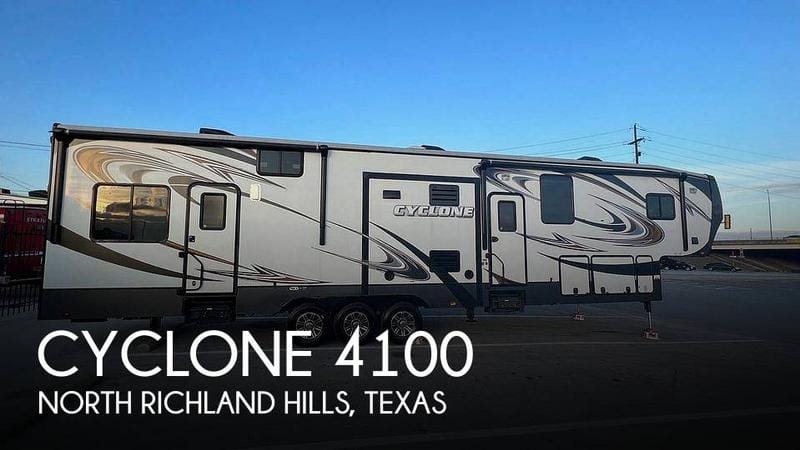 Heartland Cyclone 4100 Fifth Wheel 2014 for Sale