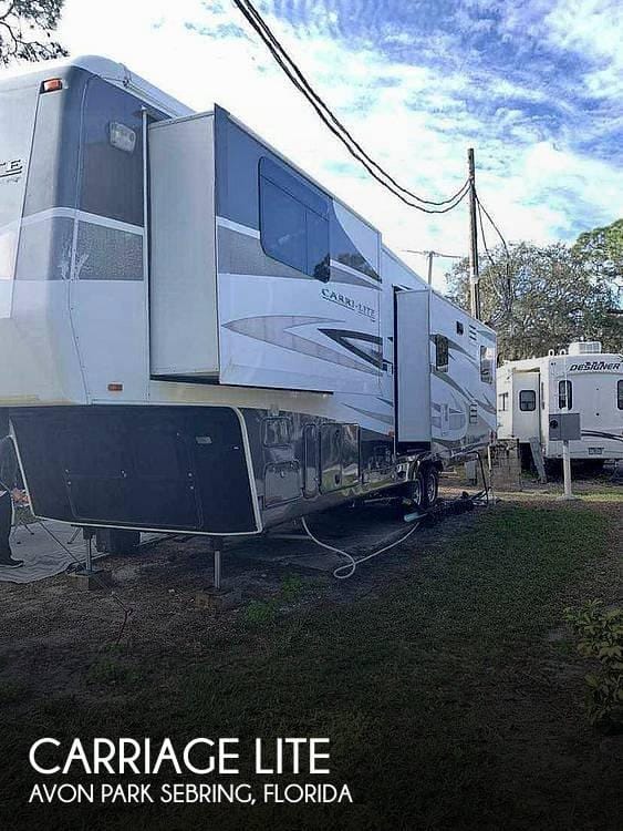 Royals International Carriage Lite Fifth Wheel 2011 for Sale