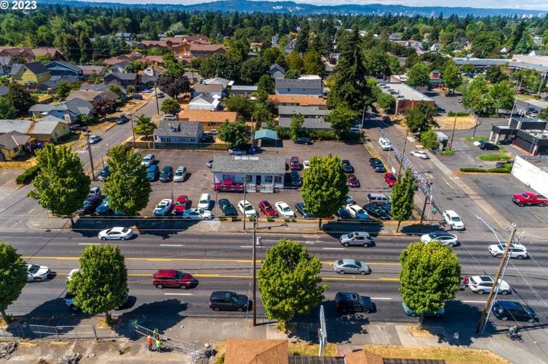 3565 SE 82nd Ave, Portland, OR 97266 - MLS 23260435 for Sale