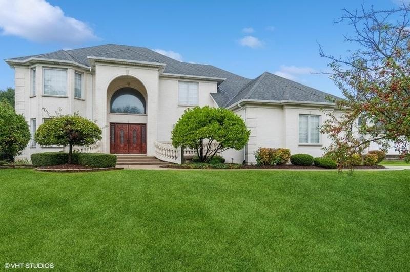 6923 Fieldstone Dr, Burr Ridge, IL 60527 - MLS 11907809 for Sale