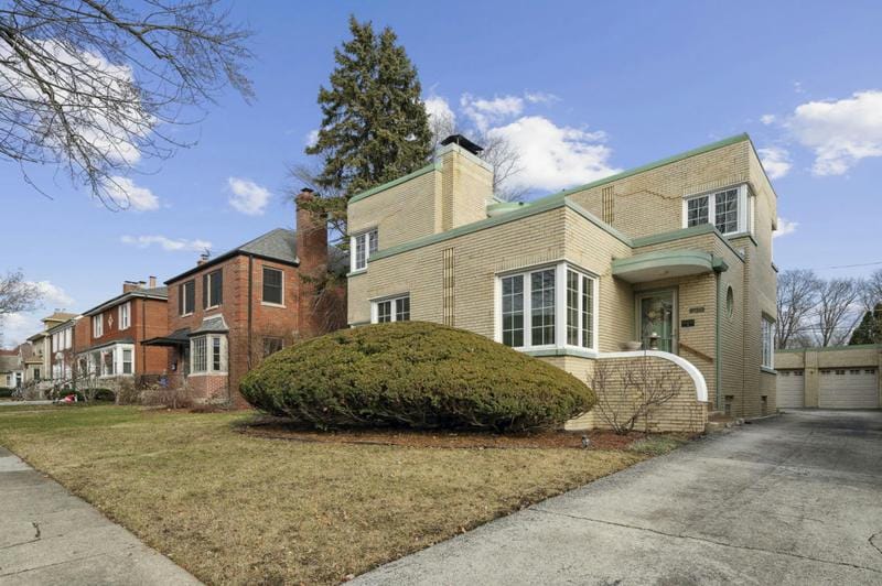 10455 S BELL AVE, Chicago, IL 60643 Single Family Residence For Sale  MLS# 11980283