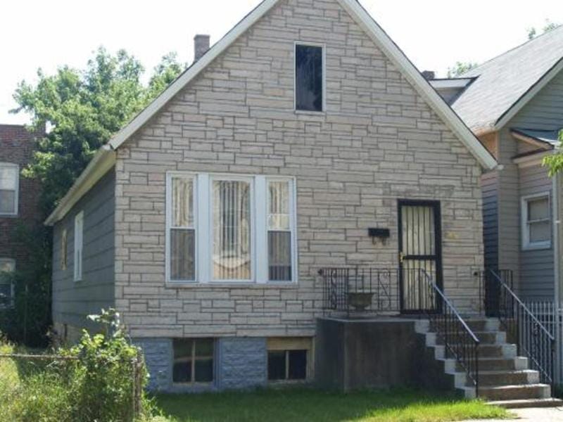 7805 South Dobson Avenue, Chicago, IL 60619 for Sale