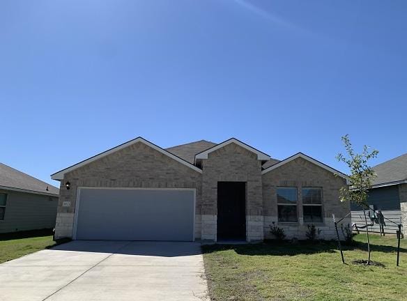 8523 Brahma Plns Rd - Temple, TX 76502 - Home For Rent