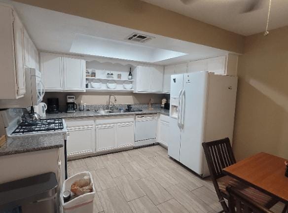 5576 W Rochelle Ave. unit 32 - Las Vegas, NV 89103 - Home For Rent