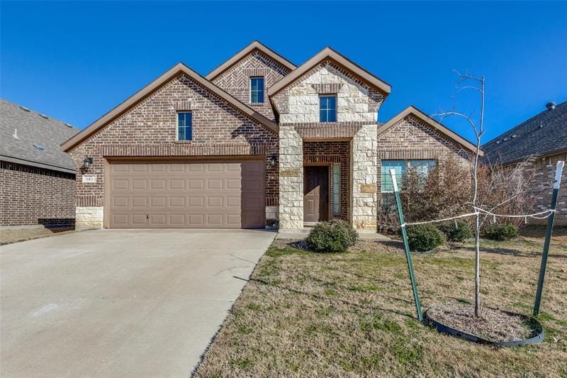 11917 Long Stone Dr, Burleson, TX 76028 for Sale
